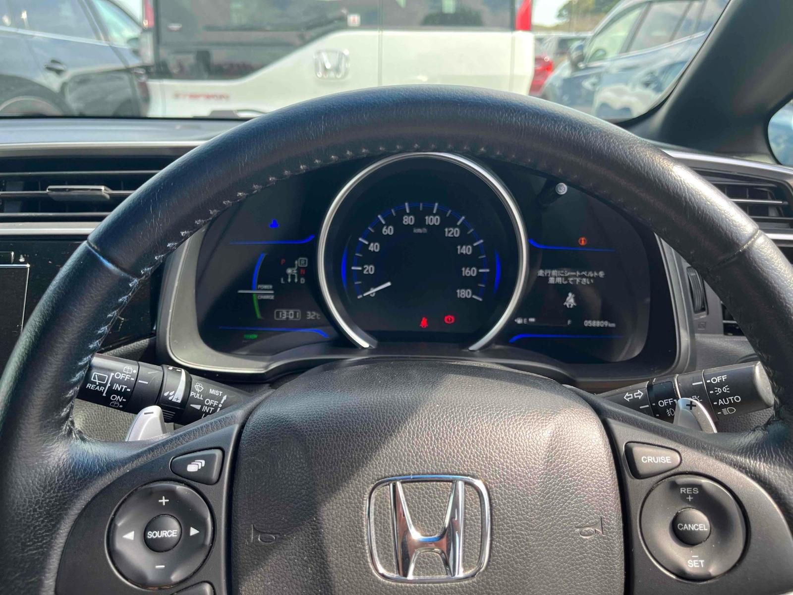 HONDA FIT HYBRID S PACKAGE Image 8