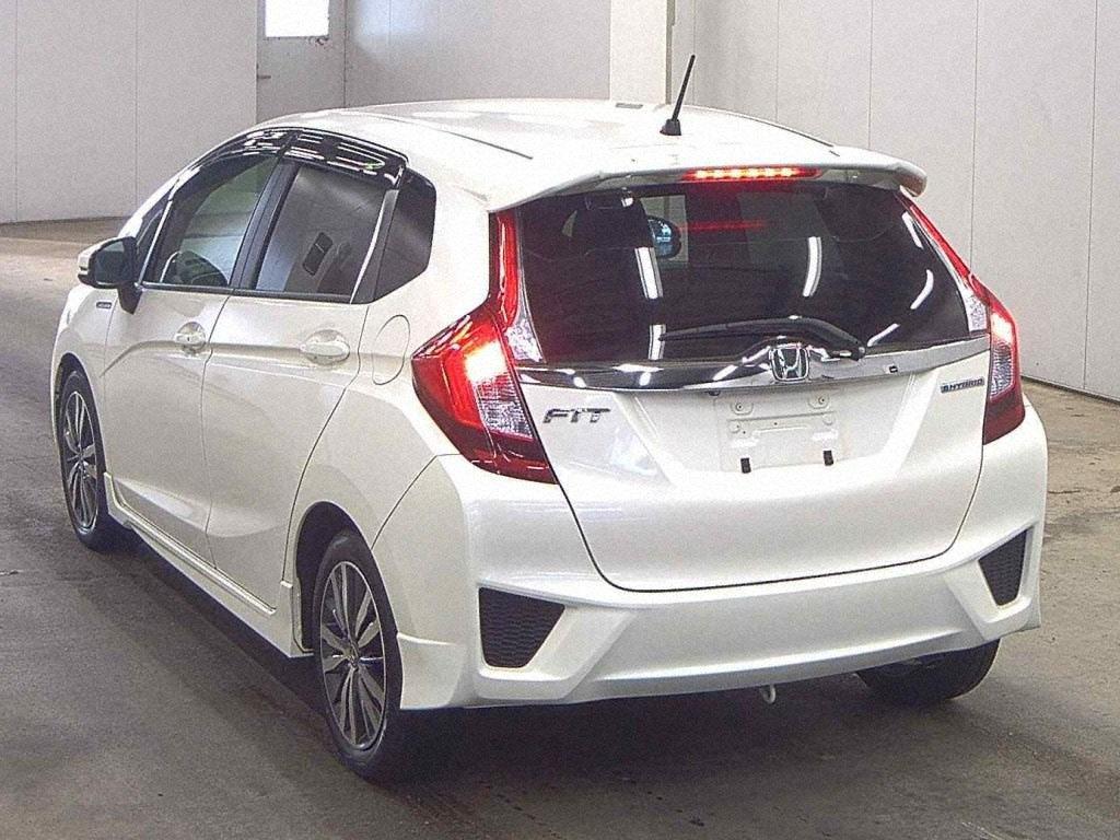HONDA FIT HYBRID S PACKAGE Image 2