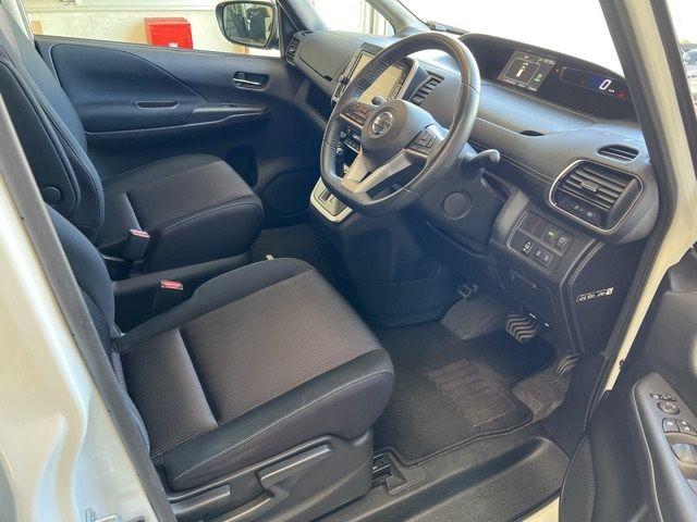 NISSAN SERENA HIGHWAY STAR Image 3