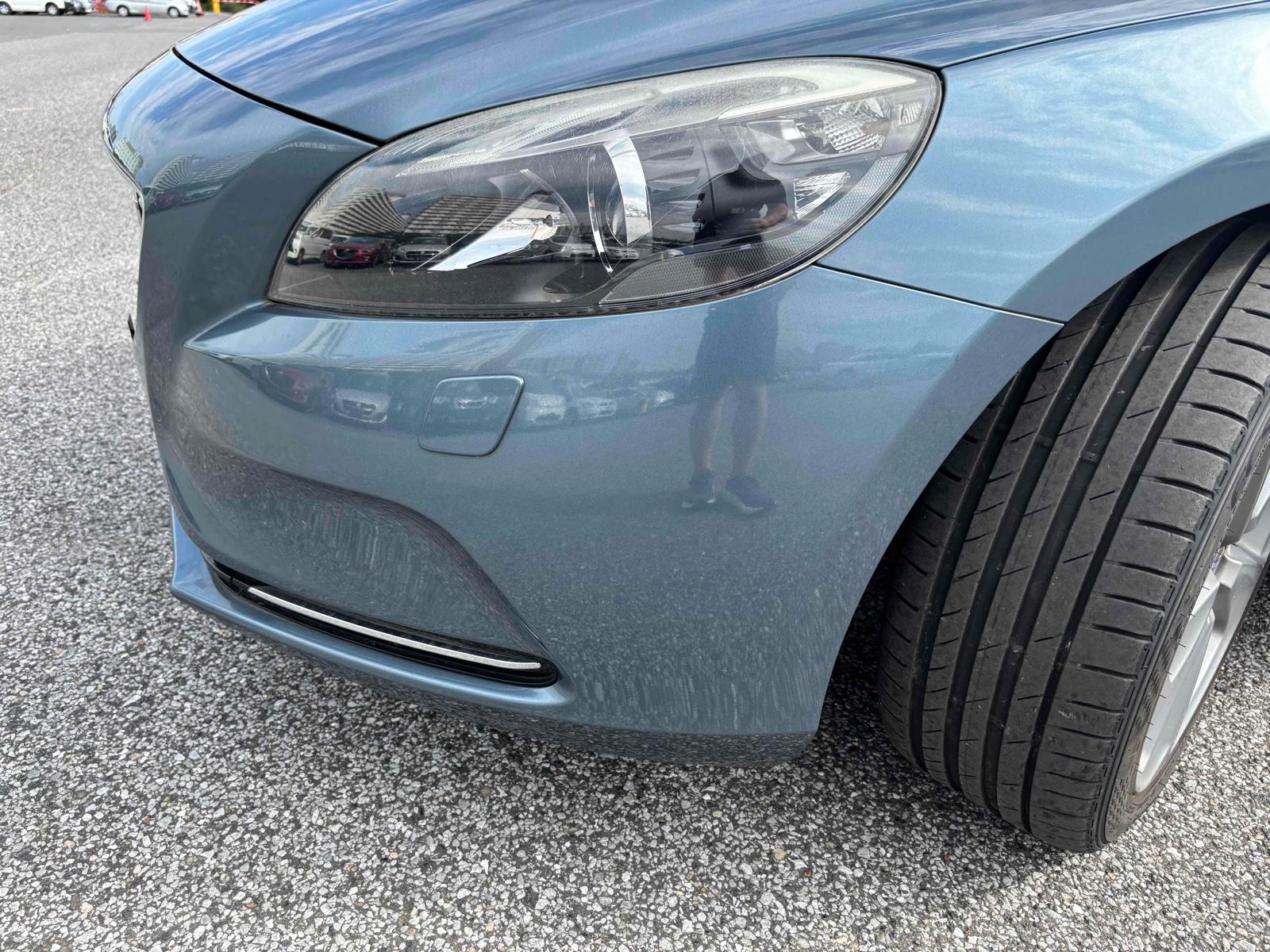 VOLVO V40 V40 T-4 Image 13