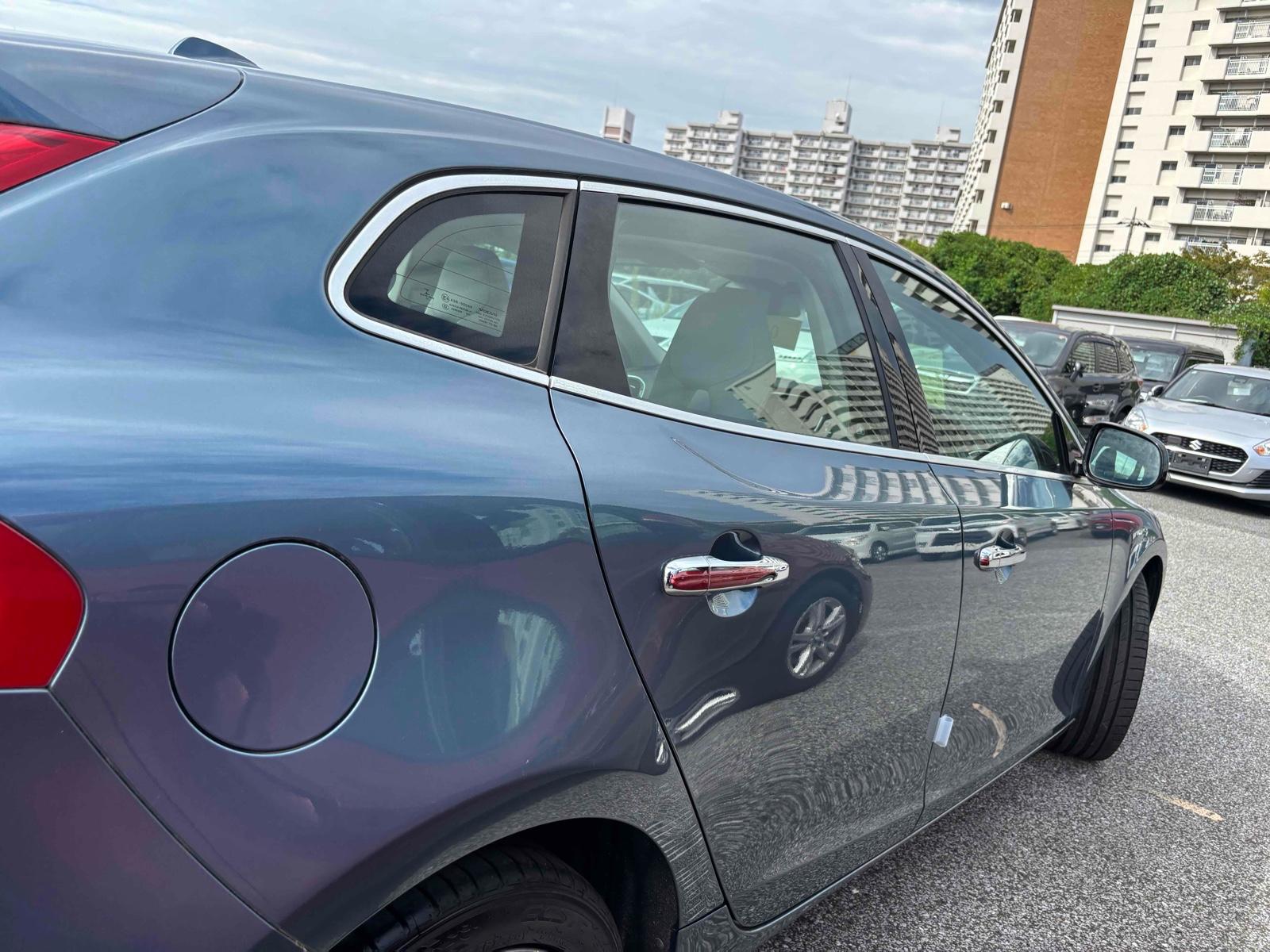 VOLVO V40 V40 T-4 Image 15