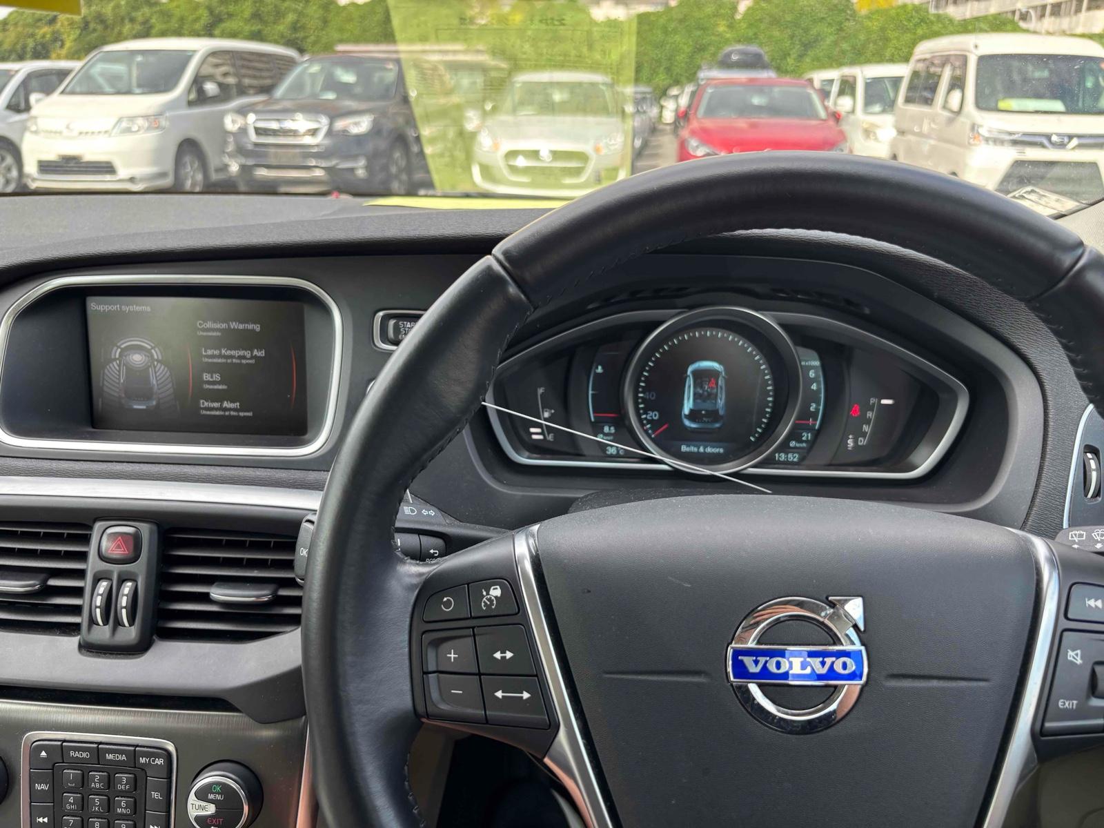 VOLVO V40 V40 T-4 Image 7