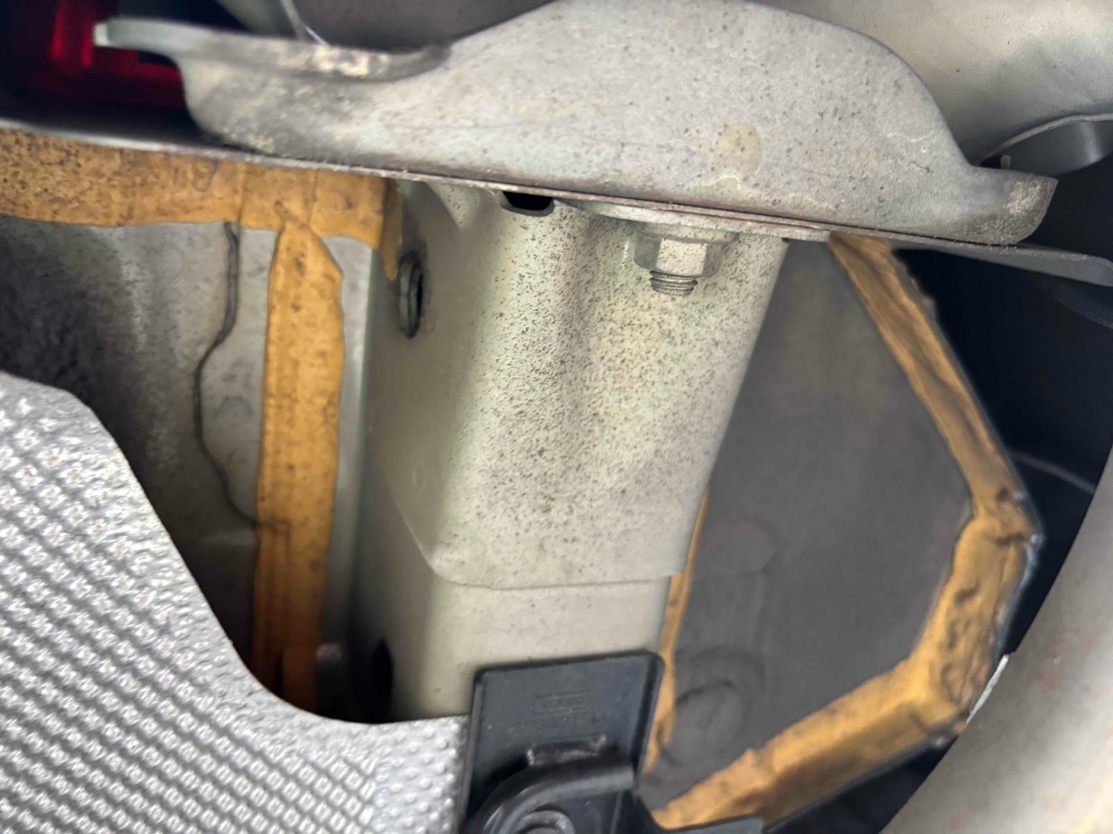 VOLVO V40 V40 T-4 Image 22