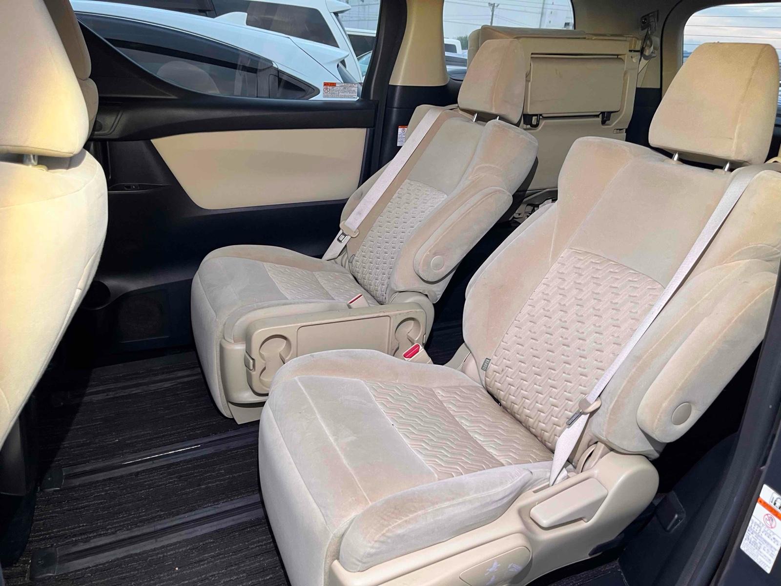 TOYOTA ALPHARD HYBRID 4WD X Image 16