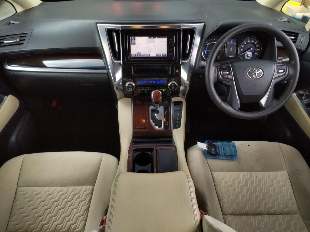 TOYOTA ALPHARD HYBRID 4WD X Image 5