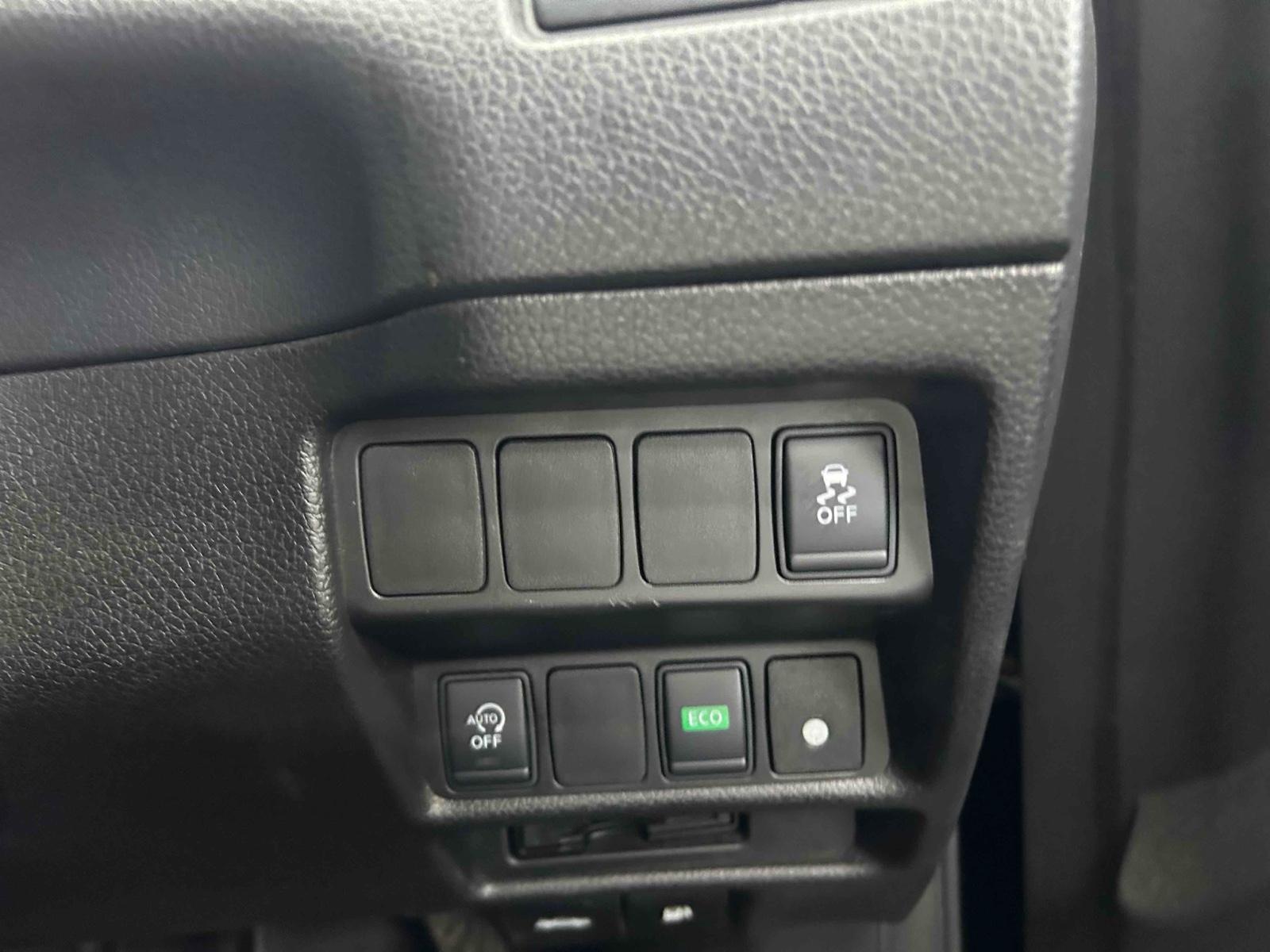 NISSAN X-TRAIL 20X 2WD EMERGENCY BRAKE 5ST Image 15