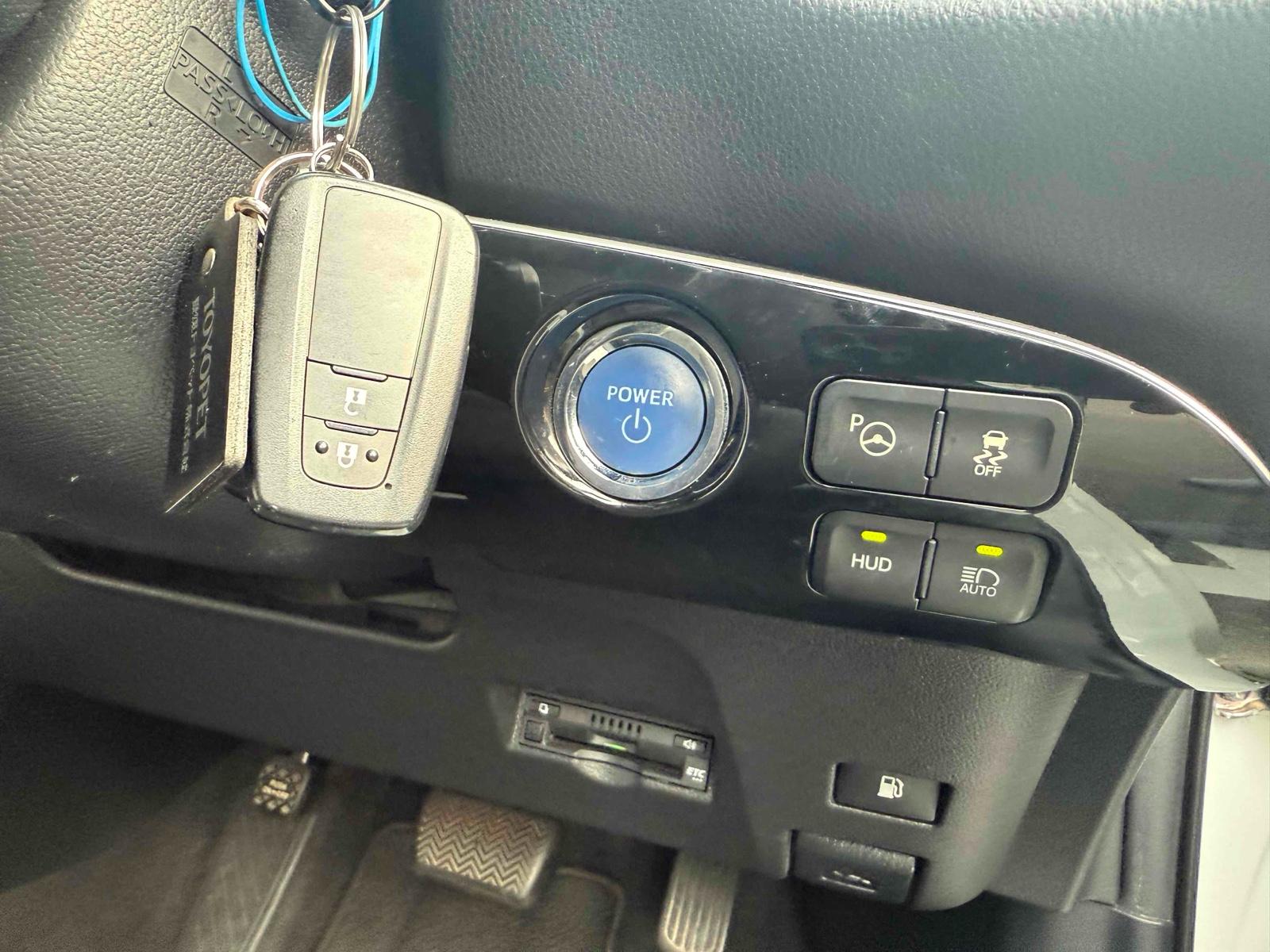 TOYOTA PRIUS A Image 12