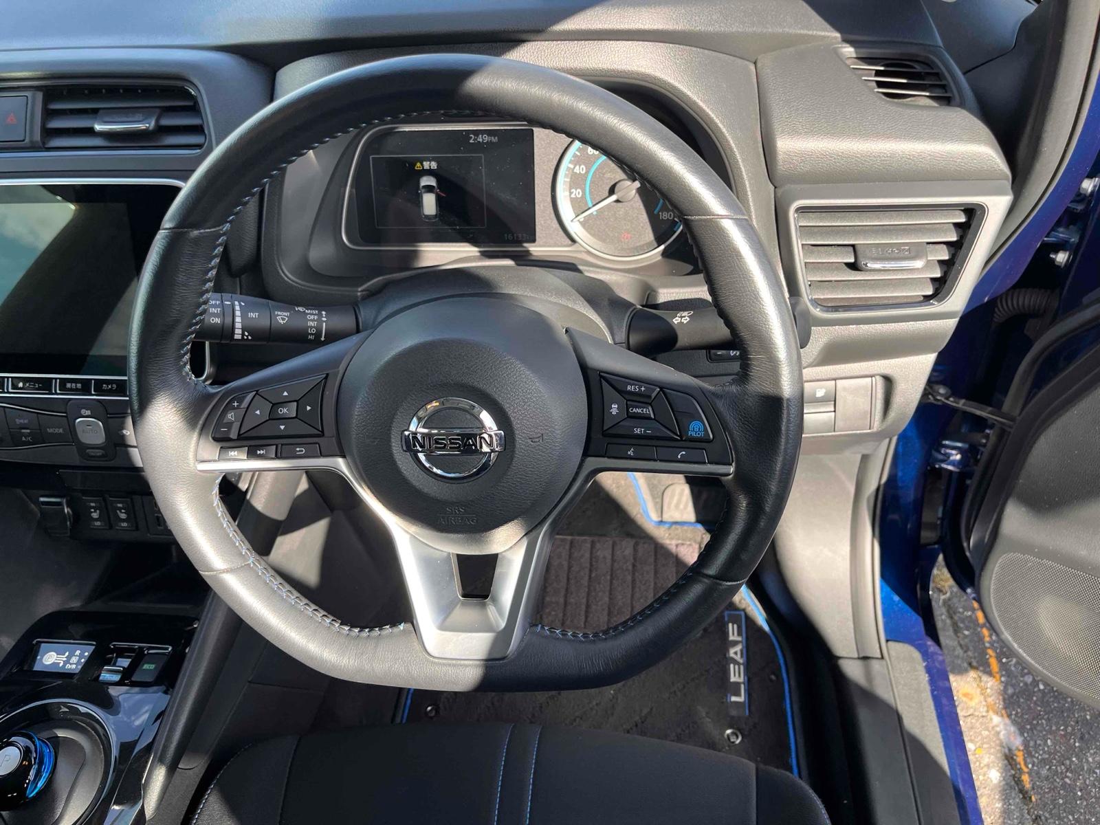 NISSAN LEAF X V SMART Image 8