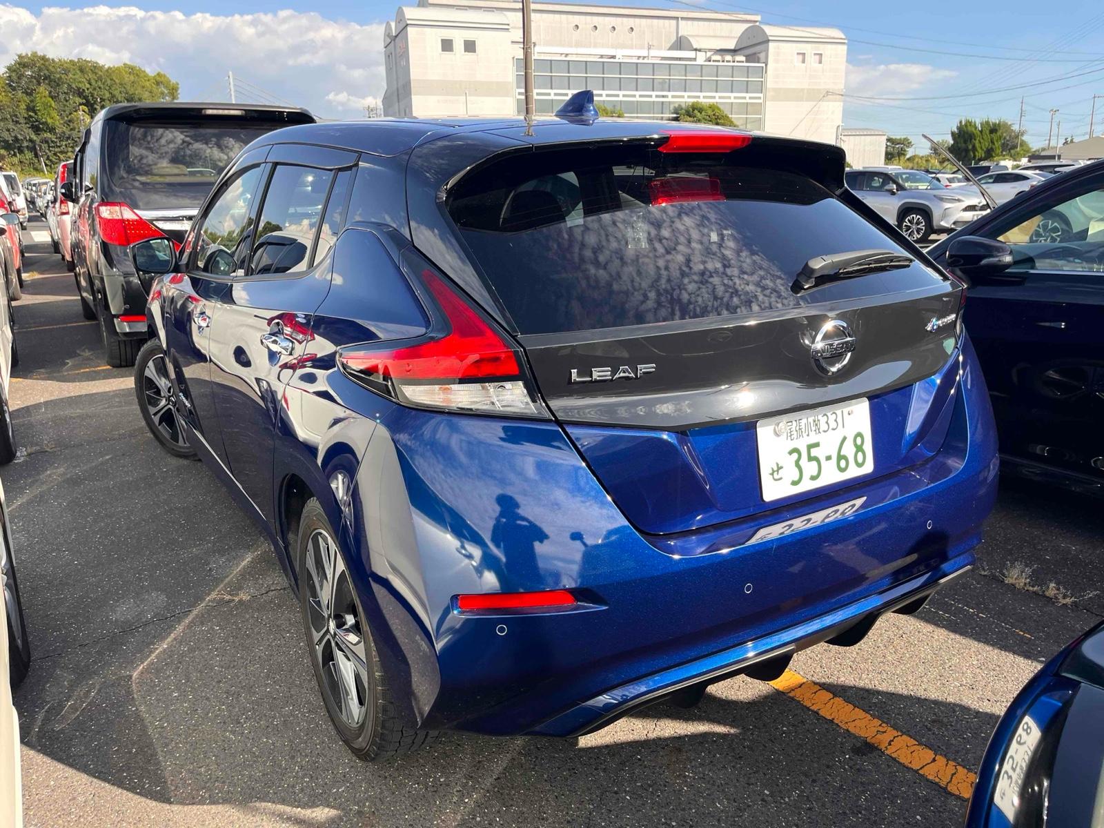 NISSAN LEAF X V SMART Image 2