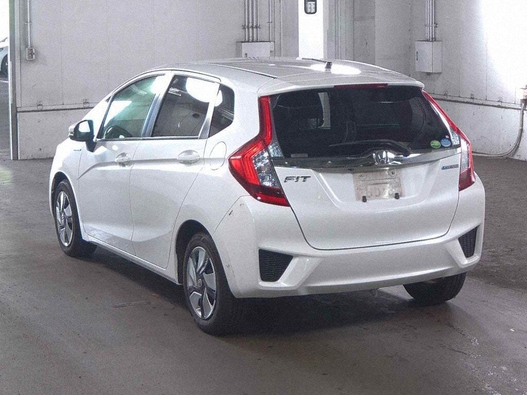 HONDA FIT HYBRID L PACKAGE Image 2