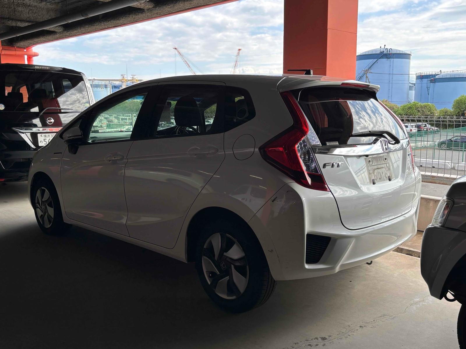 HONDA FIT HYBRID L PACKAGE Image 8