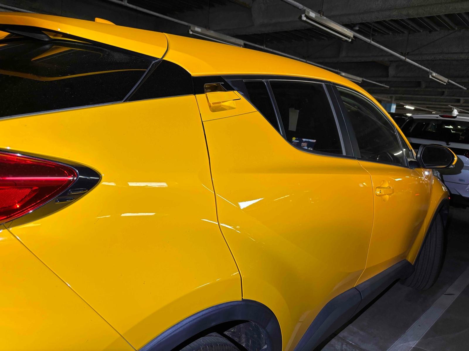 TOYOTA C-HR S Image 8