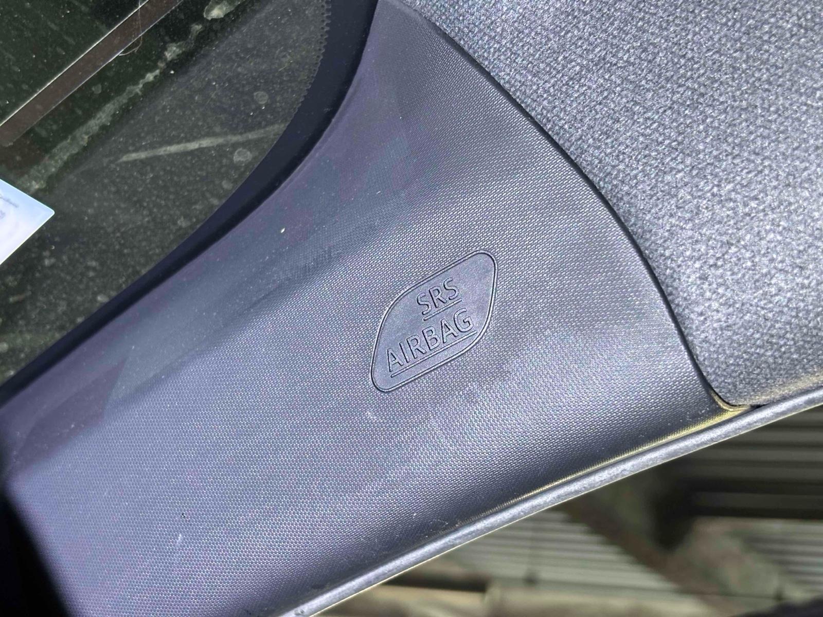 TOYOTA C-HR S Image 5