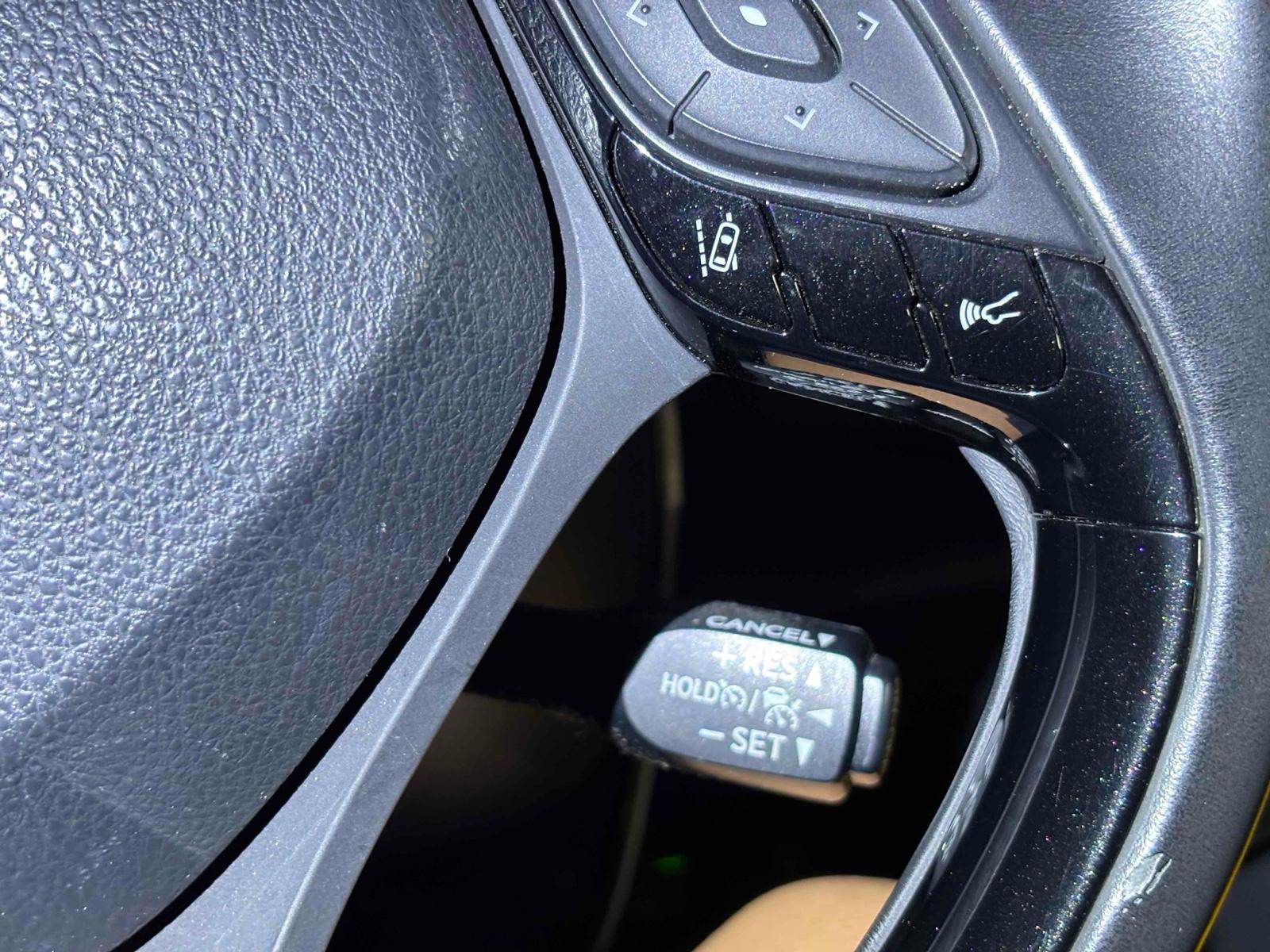 TOYOTA C-HR S Image 7