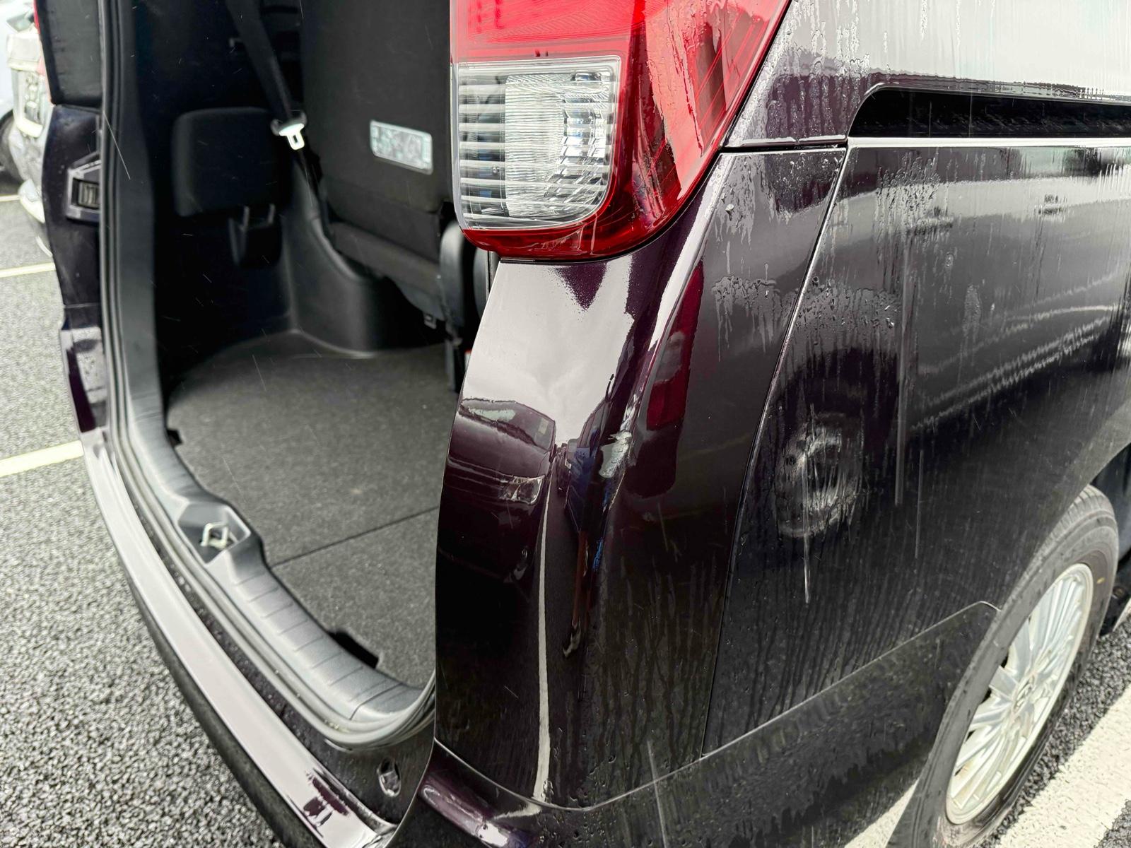 TOYOTA NOAH HYBRID X Image 14