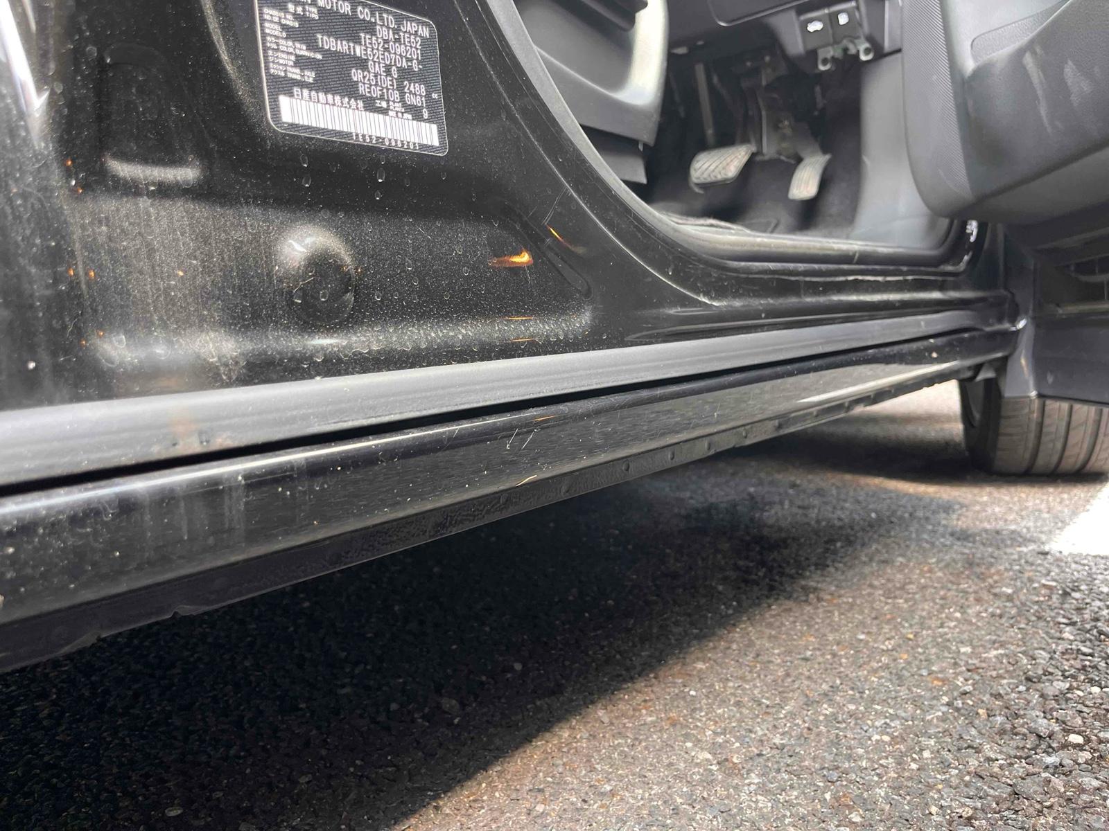 NISSAN ELGRAND 250 HIGHWAY STAR S Image 22