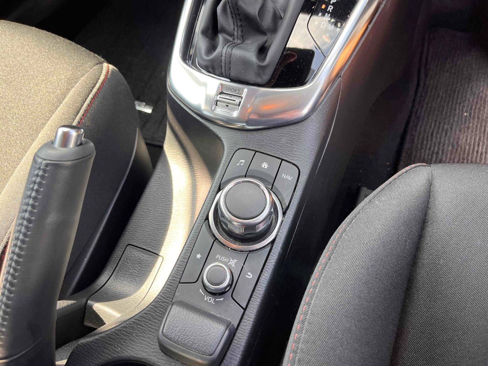 MAZDA DEMIO 13 S TOURING Image 9