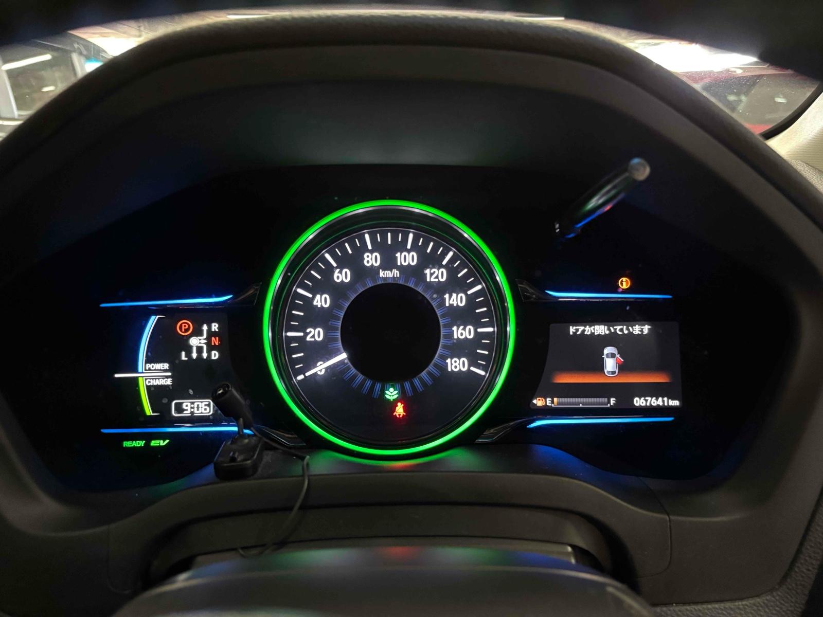 HONDA VEZEL HYBRID X Image 17