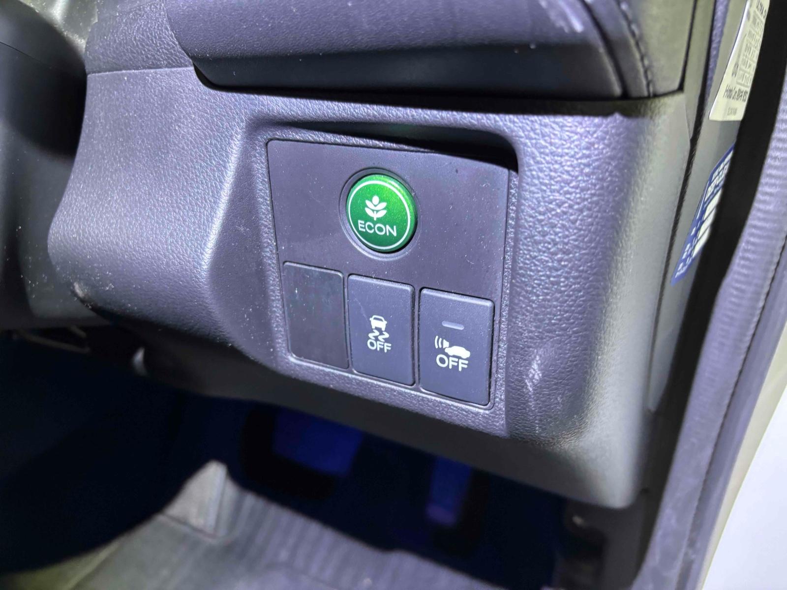 HONDA VEZEL HYBRID X Image 14