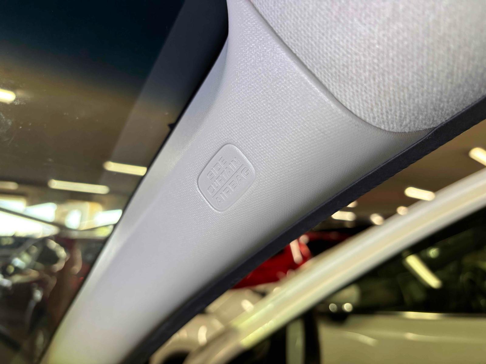 HONDA VEZEL HYBRID X Image 16