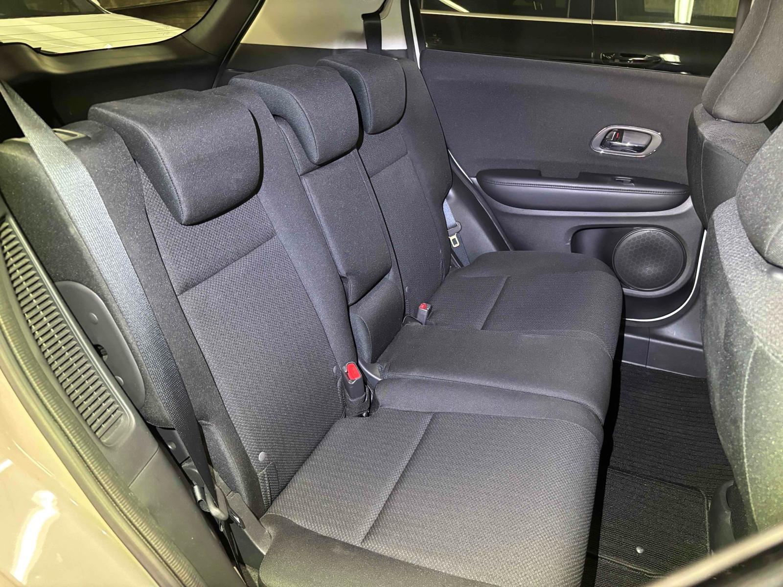 HONDA VEZEL HYBRID X Image 6
