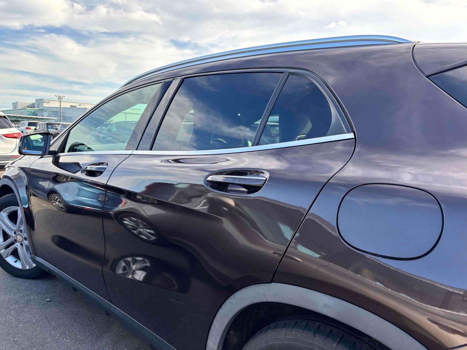 MERCEDES BENZ GLA-CLASS GLA180 Image 8