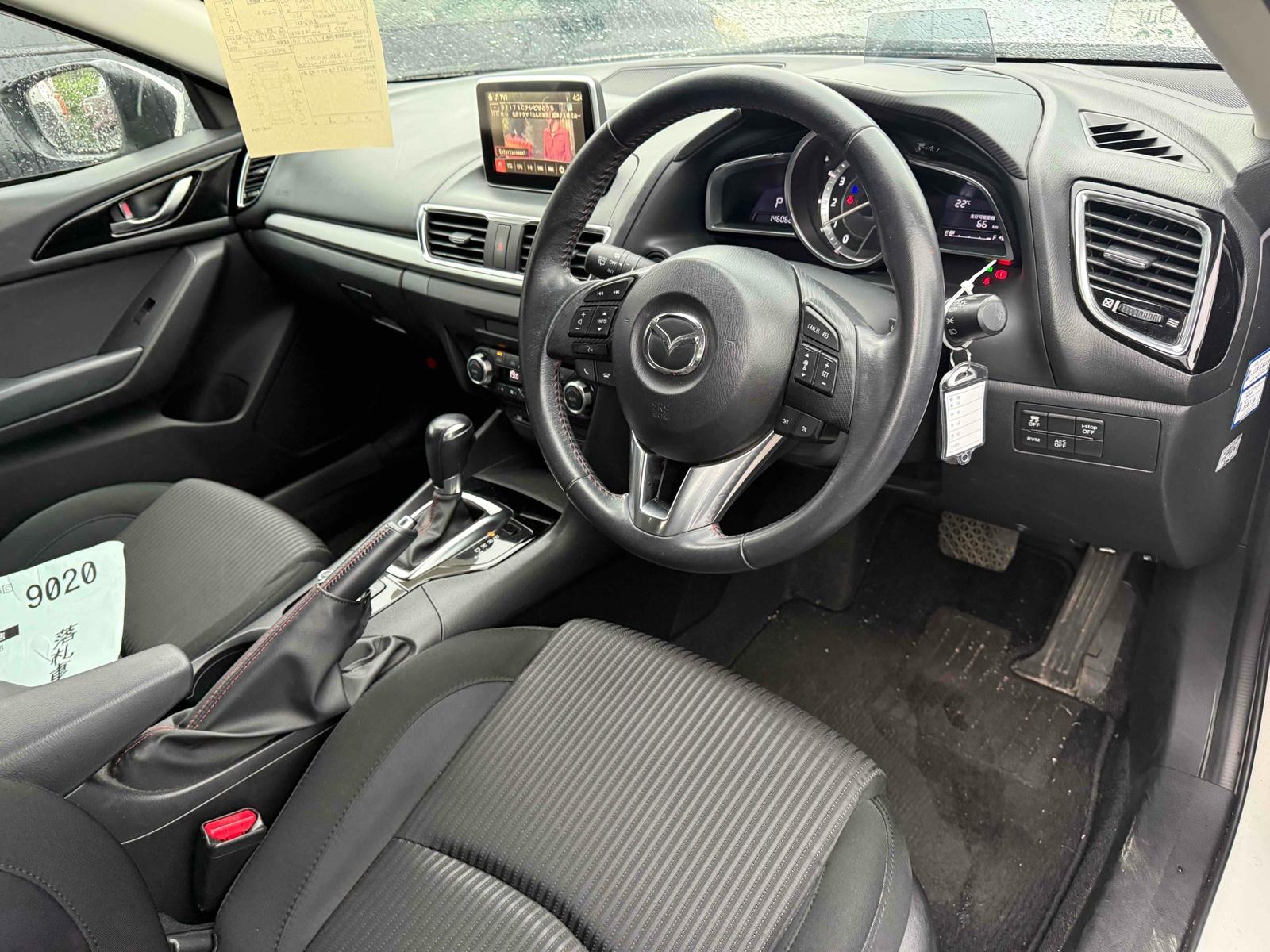 MAZDA AXELA 20S TOURING Image 6