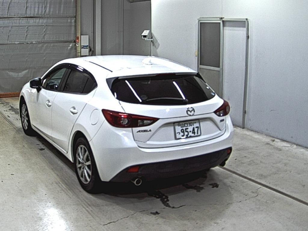 MAZDA AXELA 20S TOURING Image 2