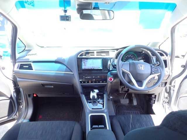 HONDA SHUTTLE HYBRID HONDA SENSING Image 3
