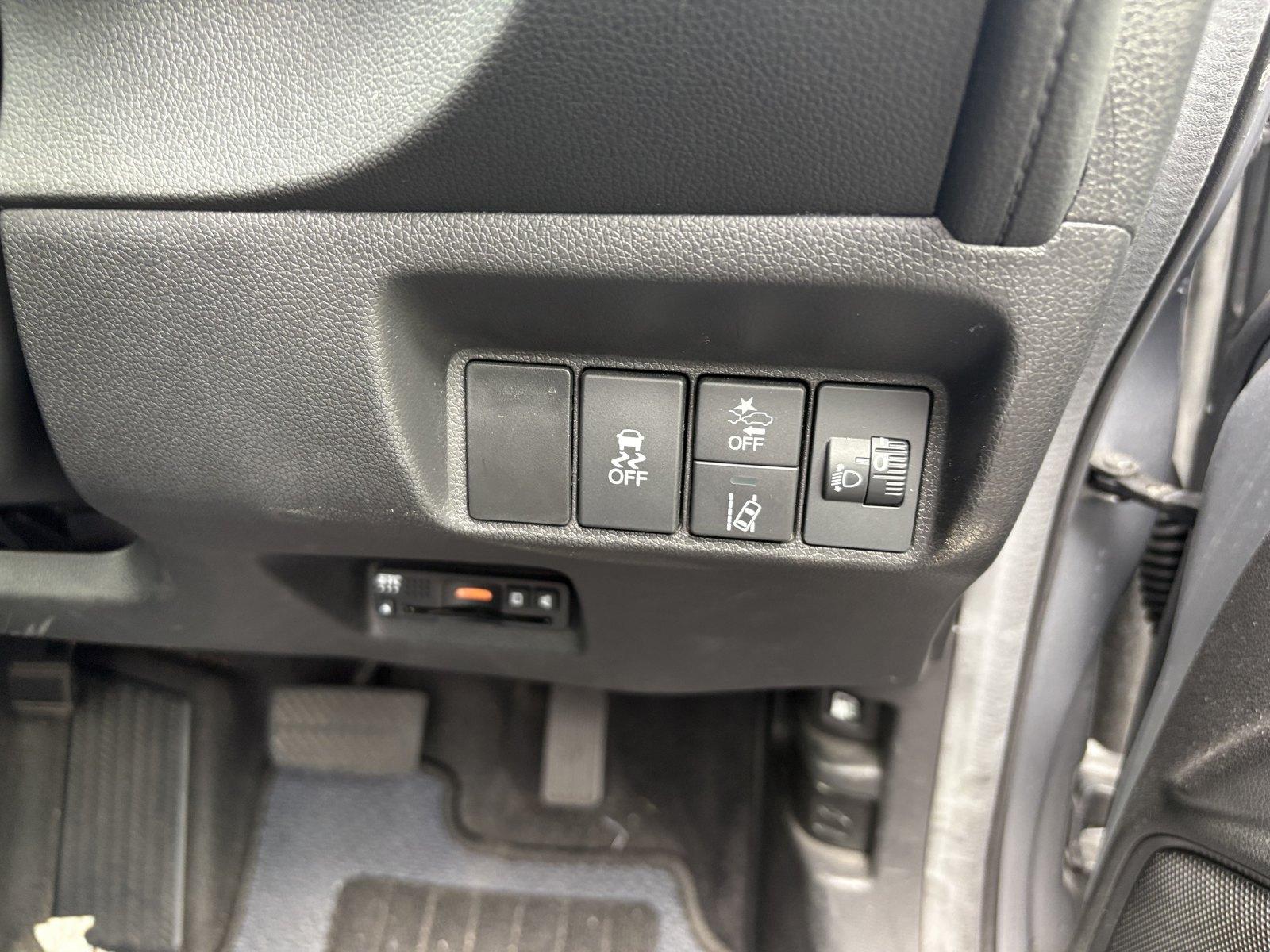 HONDA SHUTTLE HYBRID HONDA SENSING Image 5