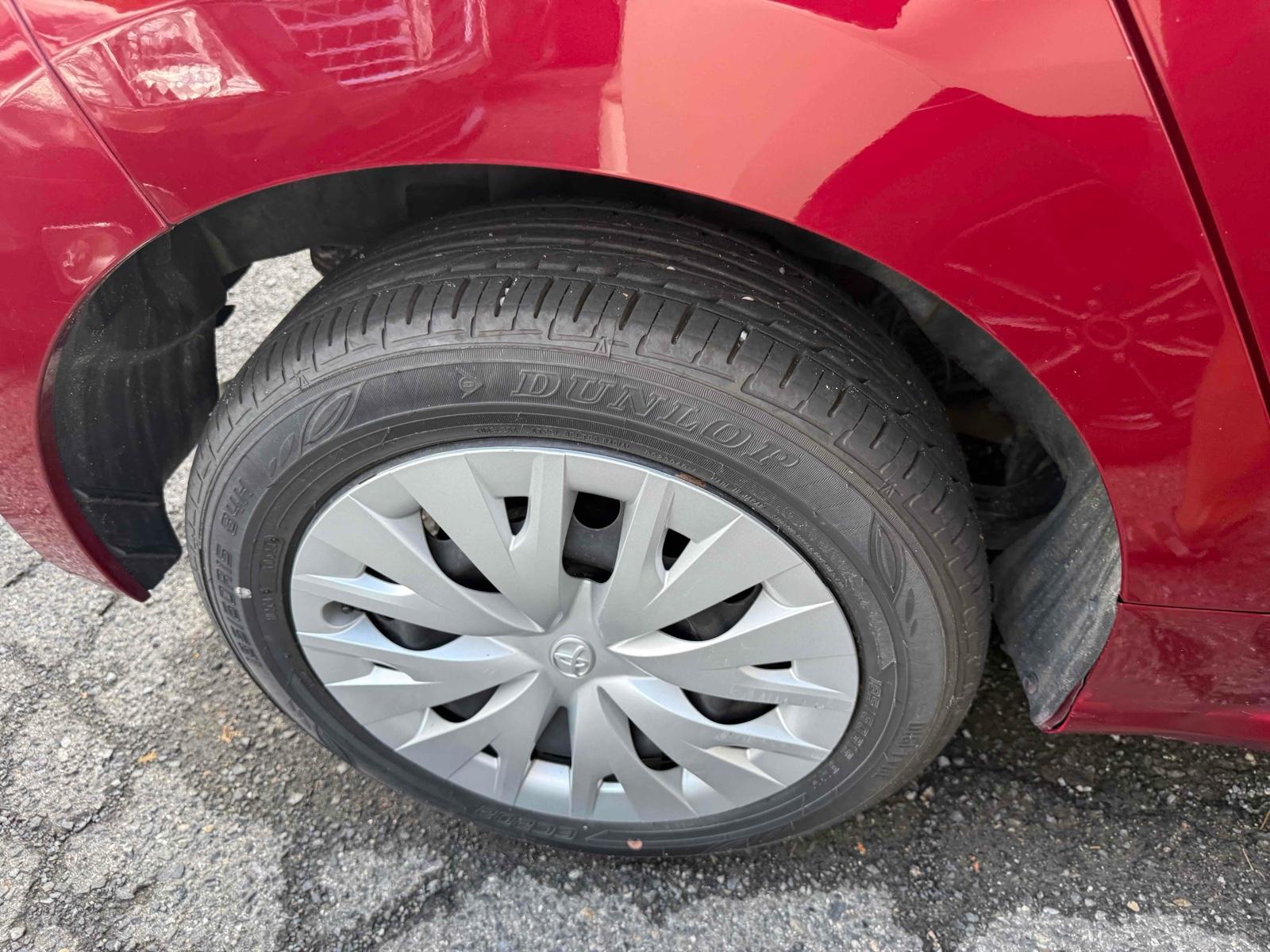 TOYOTA YARIS HYBRID X 4WD Image 13