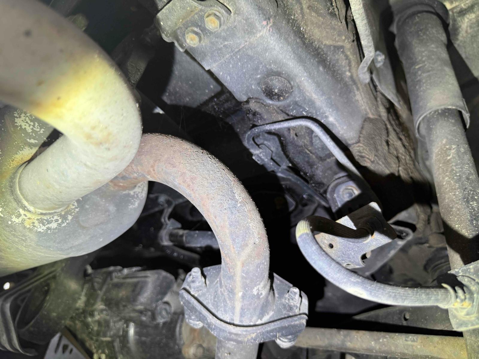 TOYOTA YARIS HYBRID X 4WD Image 19