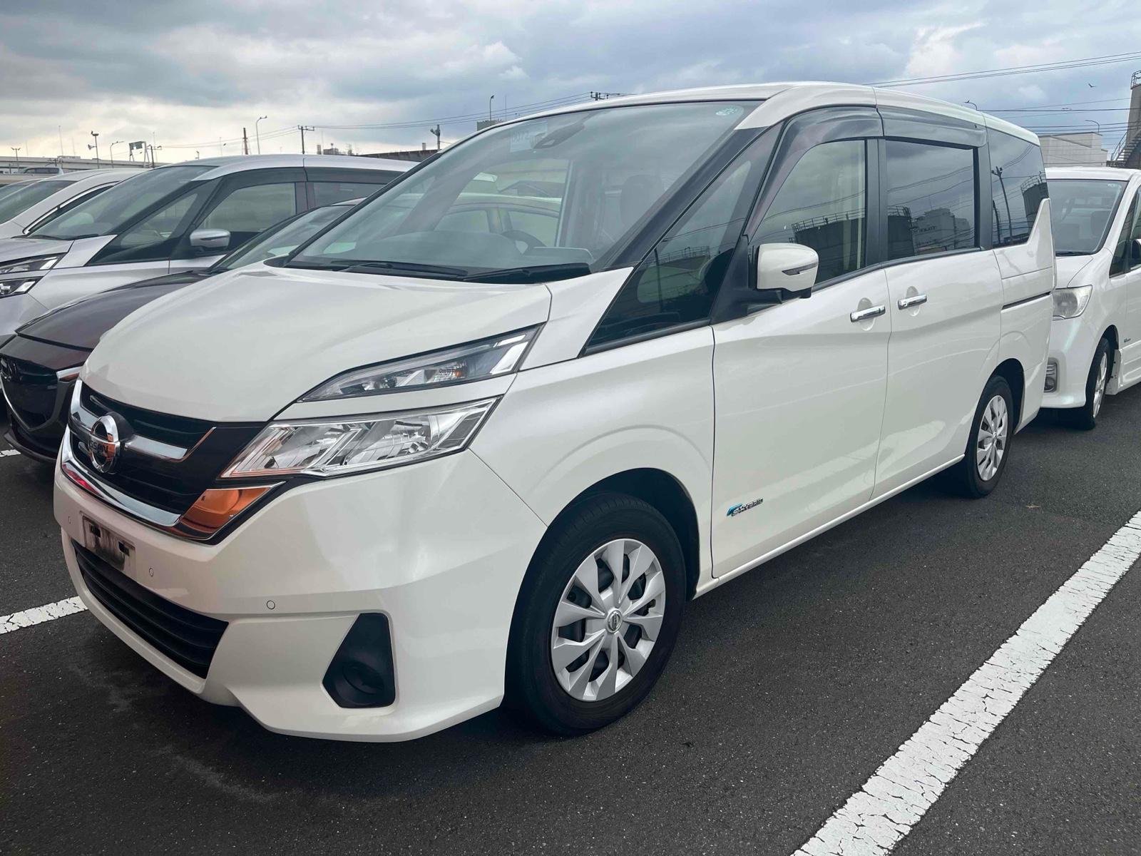 NISSAN SERENA X Image 4