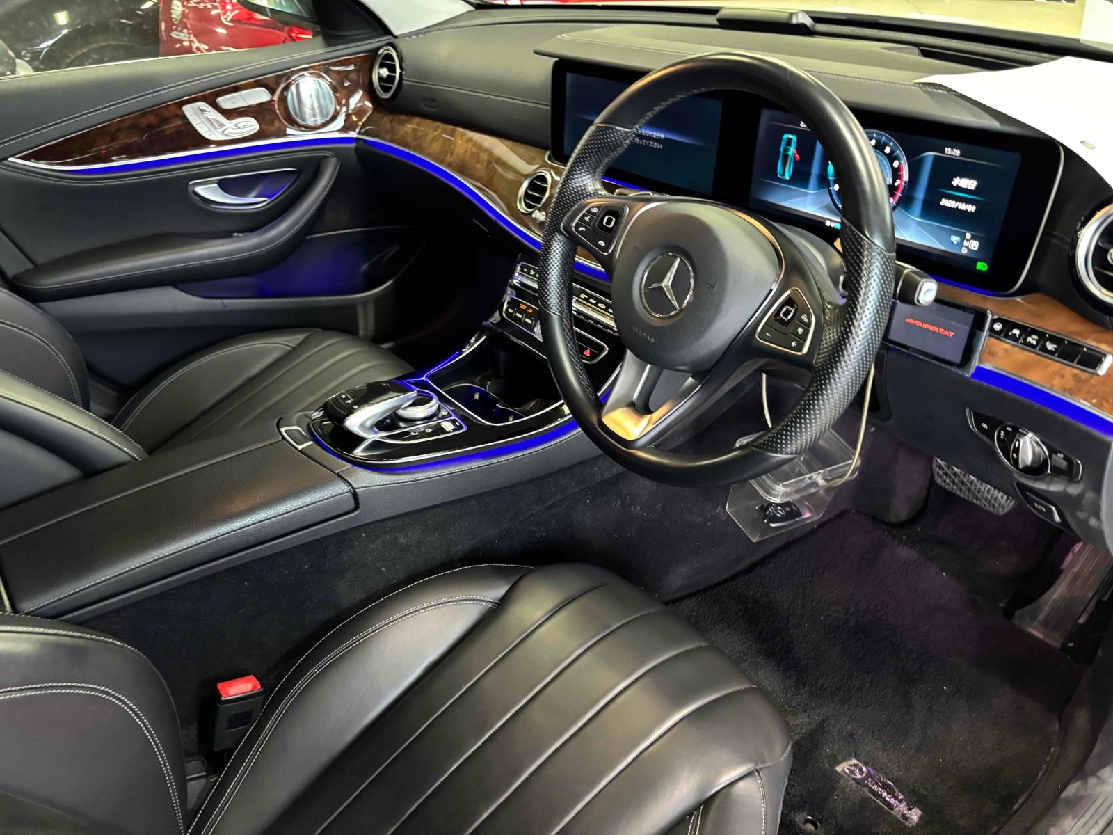 MERCEDES BENZ E-CLASS STATIONWAGON E400 4MATIC STATIONWAGON EXCLUSIVE Image 10