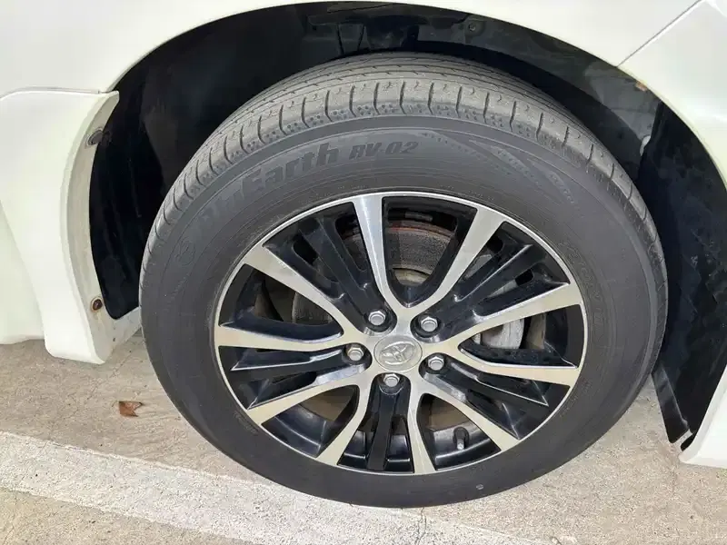 TOYOTA ESTIMA HYBRID 4WD AERAS Image 24