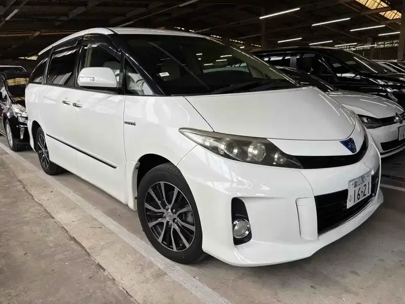 2013 Toyota ESTIMA 132,000 km