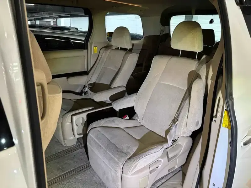 TOYOTA ALPHARD 240G Image 16