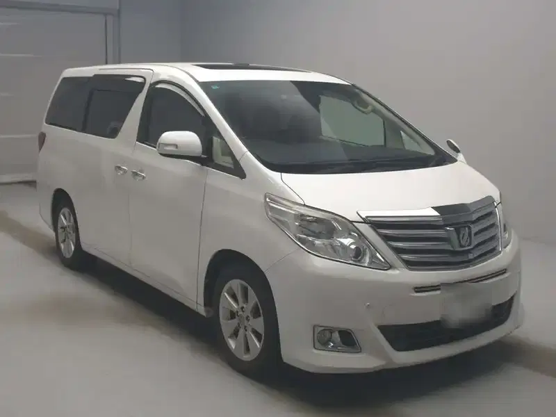 TOYOTA ALPHARD 240G Image 8
