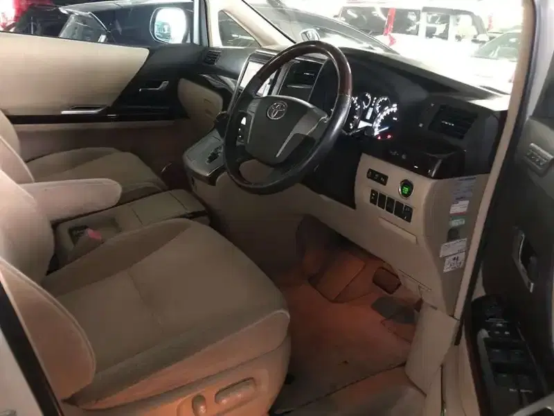 TOYOTA ALPHARD 240G Image 3