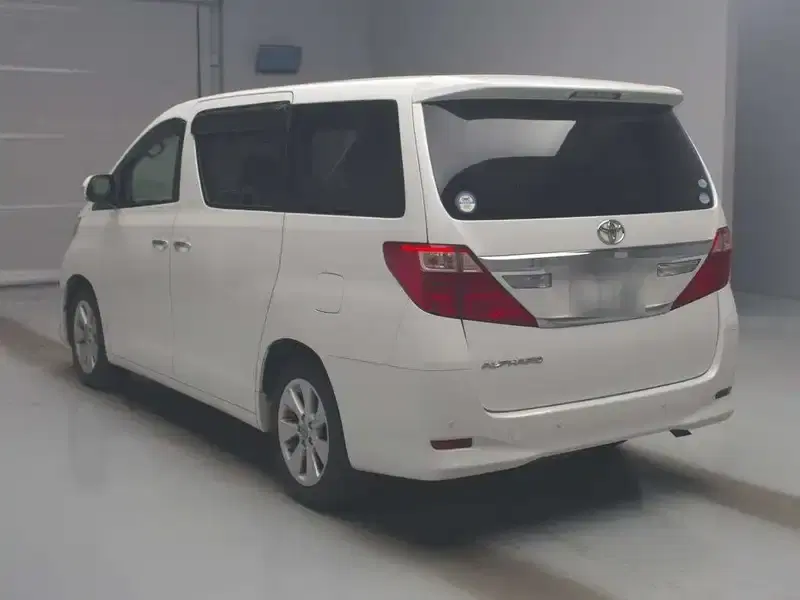 TOYOTA ALPHARD 240G Image 5