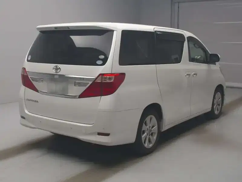 TOYOTA ALPHARD 240G Image 2