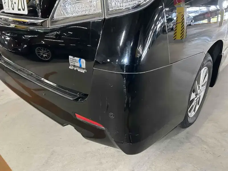 TOYOTA VELLFIRE HYBRID ZR 4WD Image 17