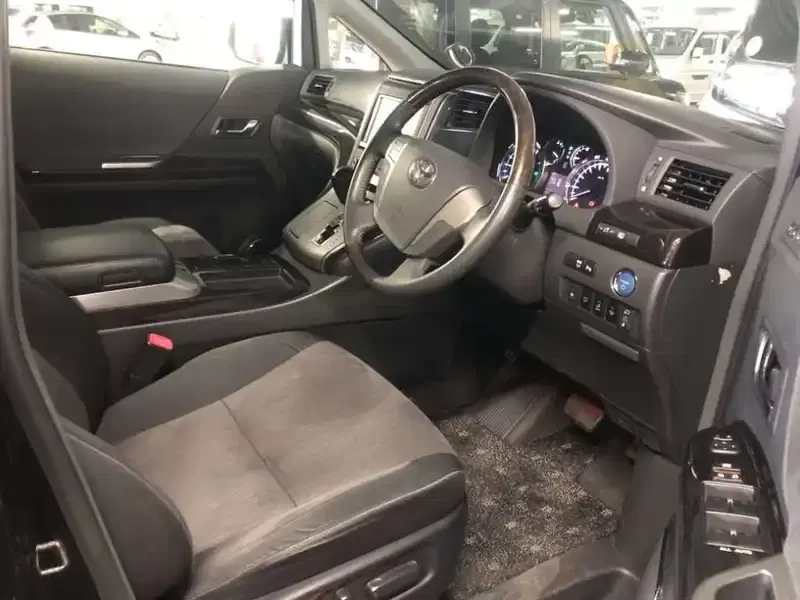 TOYOTA VELLFIRE HYBRID ZR 4WD Image 3
