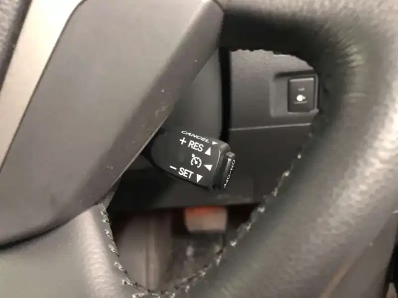 TOYOTA VELLFIRE HYBRID ZR 4WD Image 6