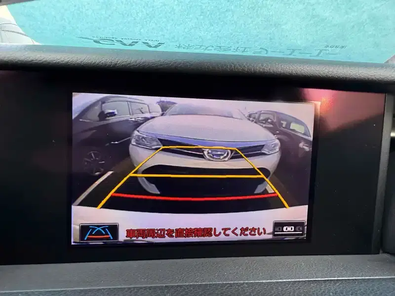 LEXUS IS 4D IS300H VERSION L Image 11