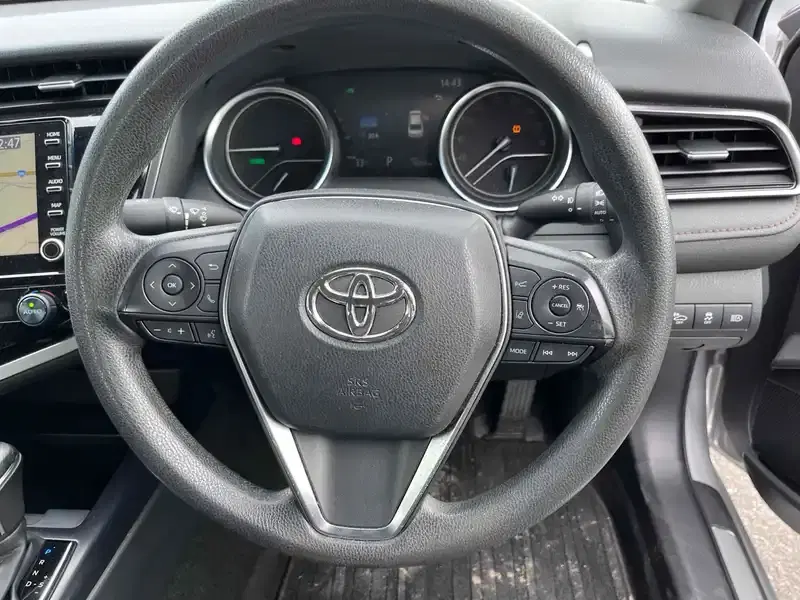 TOYOTA CAMRY X Image 12