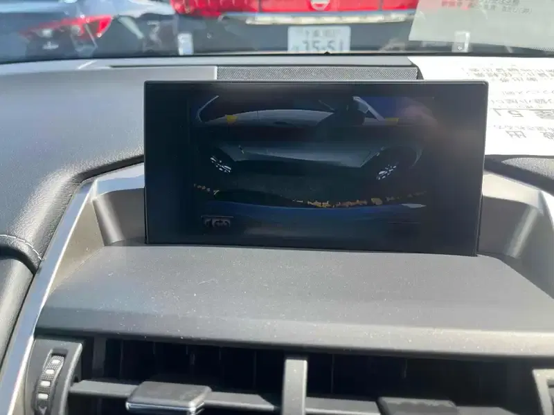 LEXUS NX NX300H Image 22