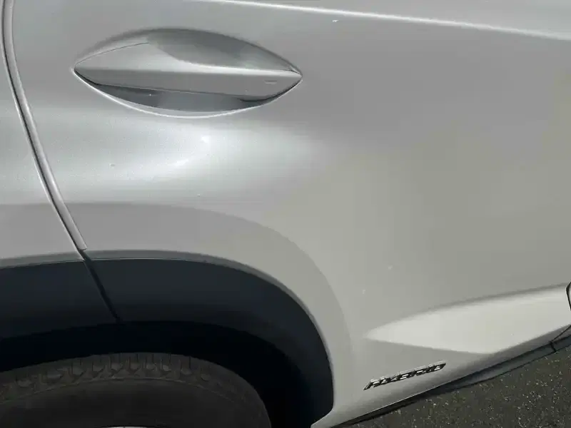 LEXUS NX NX300H Image 10
