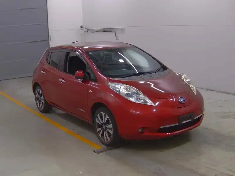 2014 Nissan LEAF 88,000 km