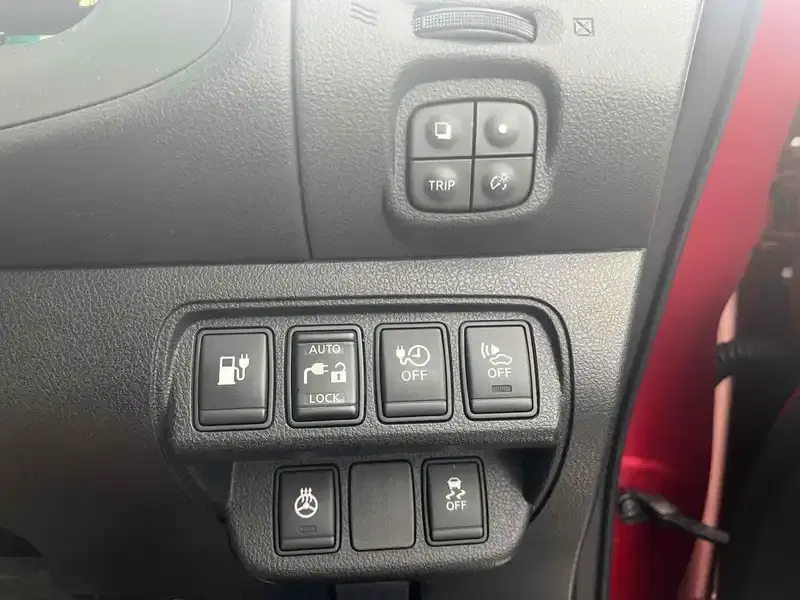 NISSAN LEAF G Image 26